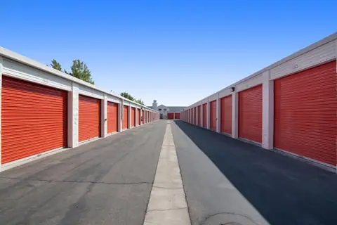 Public Storage photo 2