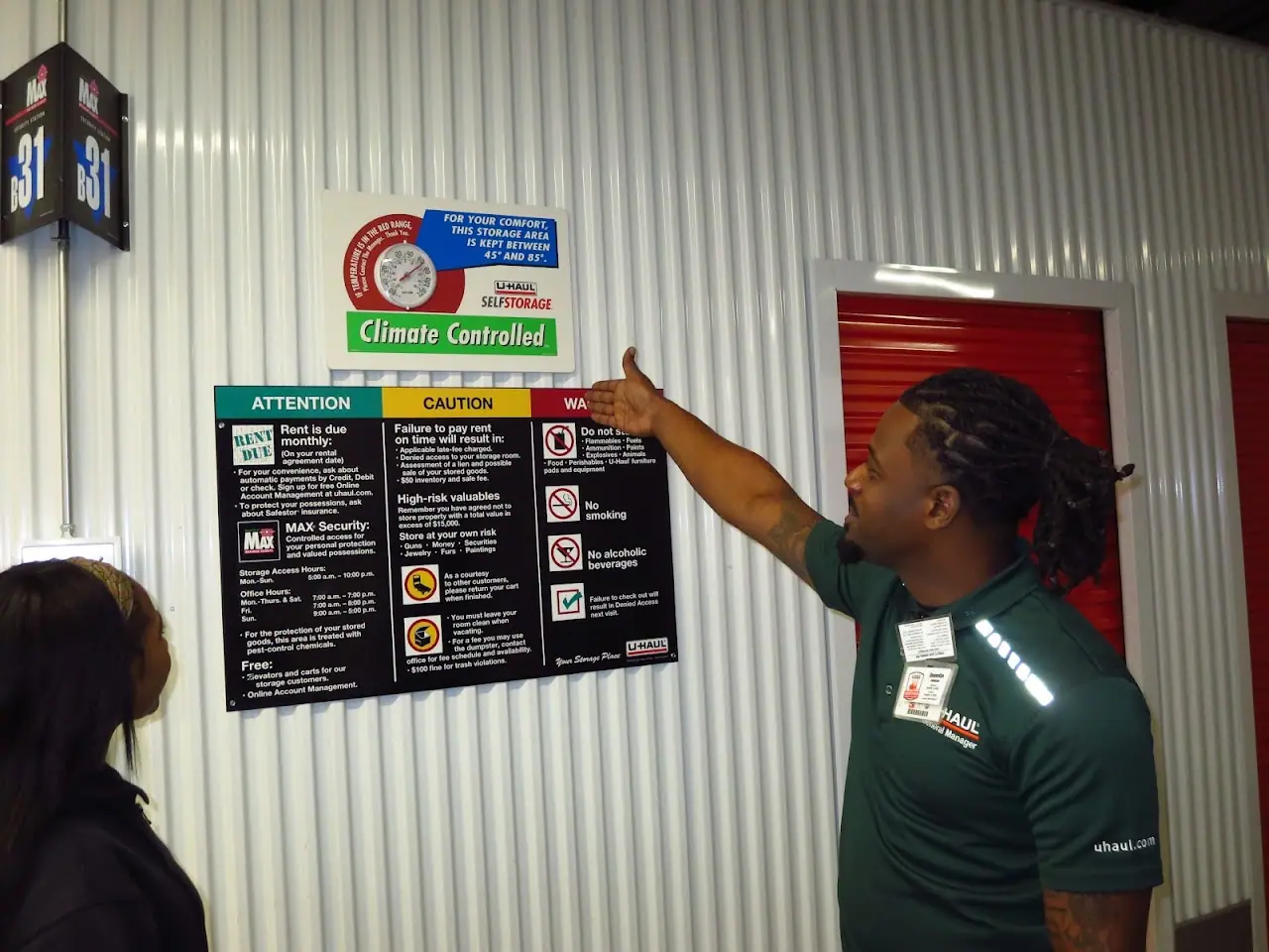 Self-Storage at U-Haul, RV storage in Oak Lawn