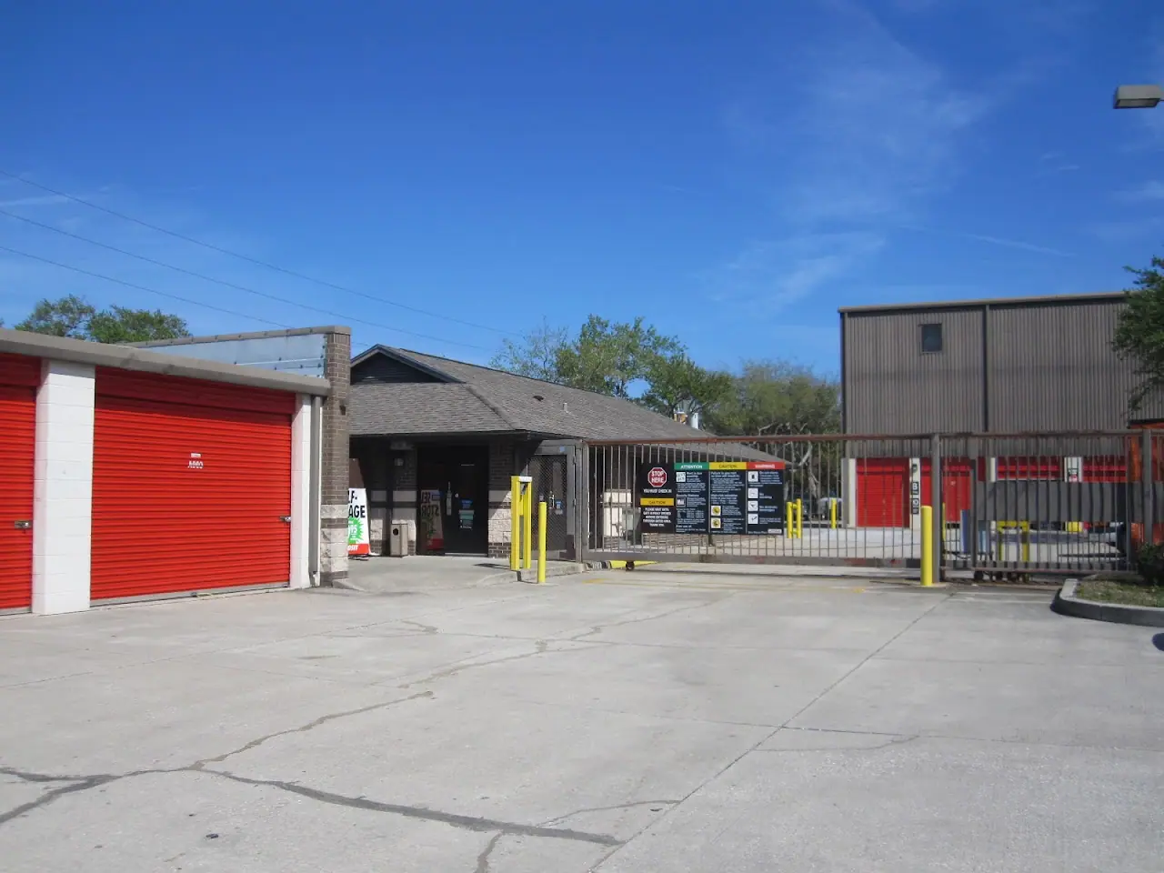 Self-Storage at U-Haul, RV storage in New Port Richey