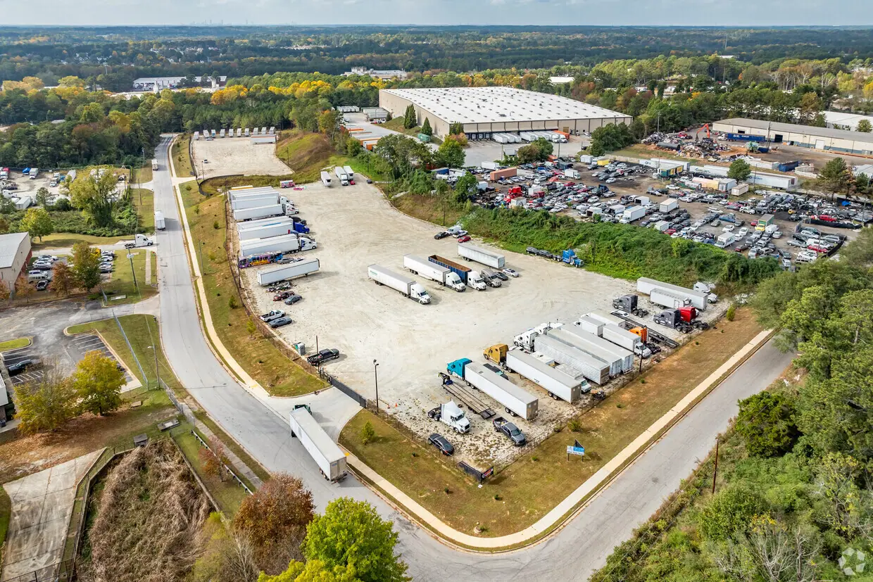 TRUX Parking, RV storage in Lithonia