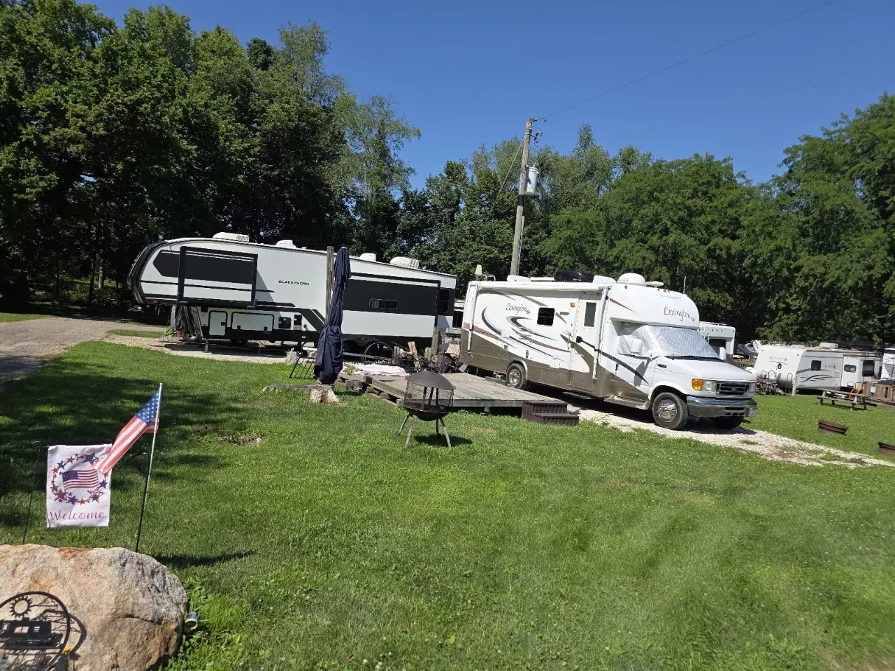 Mini Mountain Campground, RV storage in New Carlisle