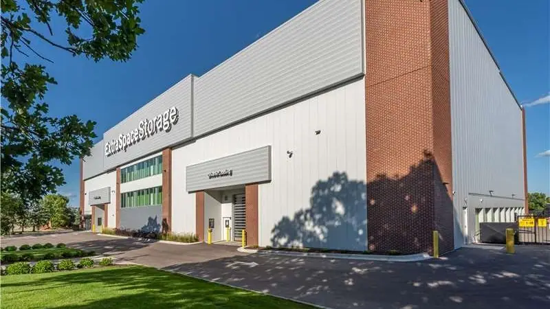 Extra Space Storage, RV storage in Bloomington