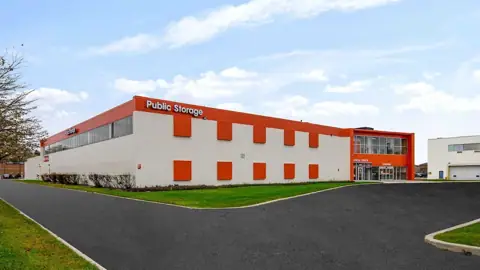 Public Storage in Niles, IL