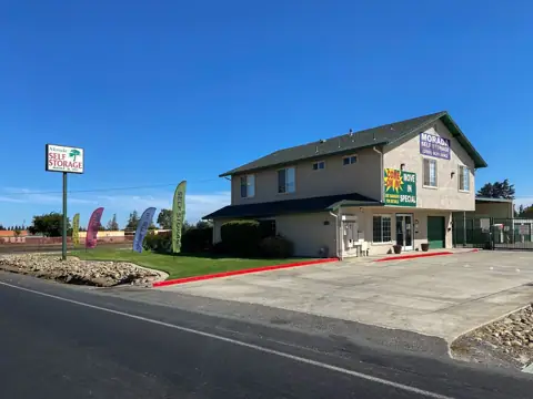 Morada Self Storage Boat & RV photo 3