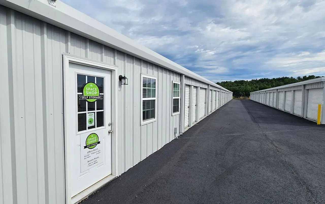 Space Shop Self Storage, RV storage in Talmo