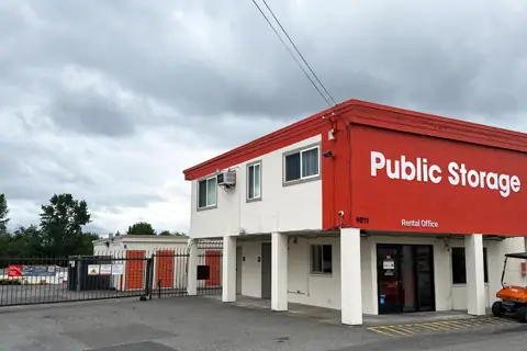 Public Storage photo 2