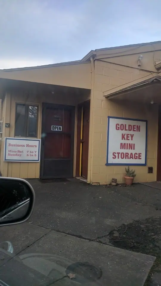 West Coast Self-Storage Lake Oswego - West, RV storage in Tigard