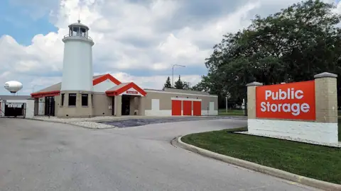 Public Storage in Schaumburg, IL