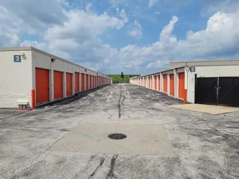 Public Storage photo 2