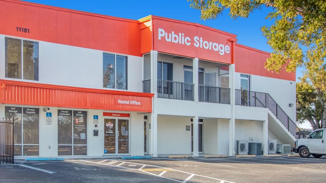 Public Storage, RV storage in Fort Myers