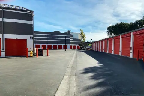 Public Storage photo 3