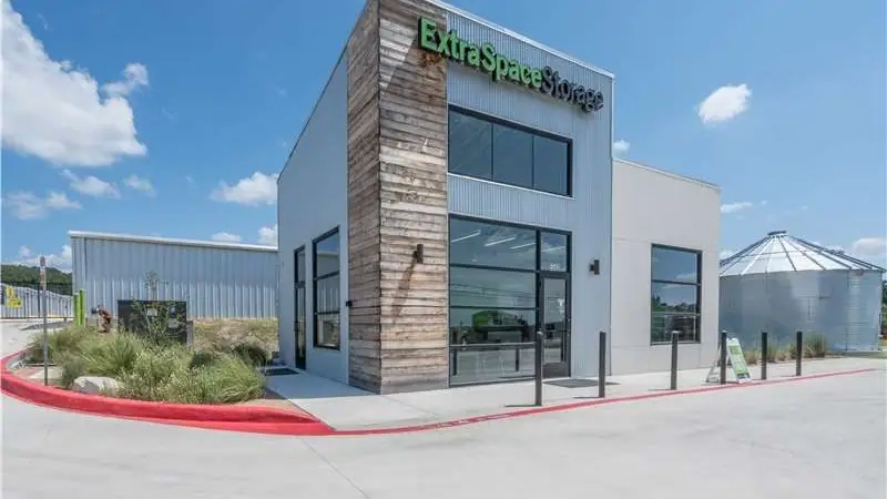 Extra Space Storage, RV storage in Dripping Springs
