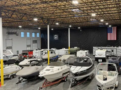 Silver Lake Boat, Car & RV Storage photo 2