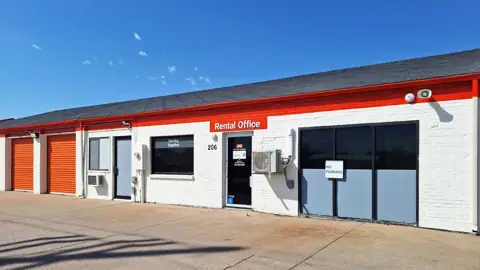 Public Storage photo 2