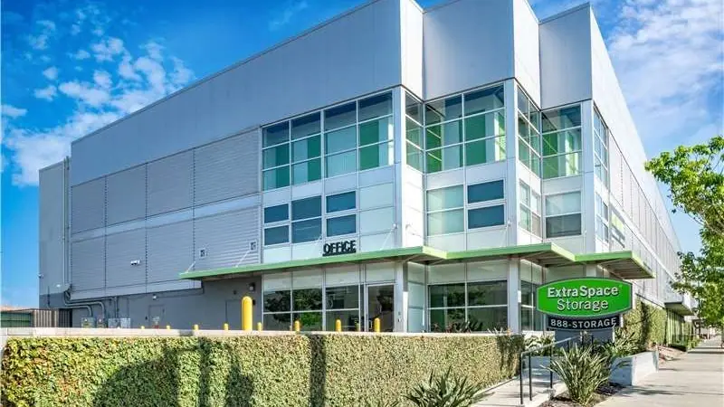 Extra Space Storage, RV storage in Los Angeles
