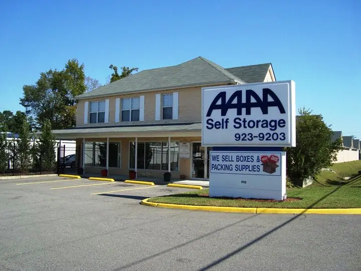AAAA Self Storage, RV storage in Suffolk