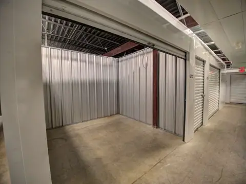 The Warehouse Stor-N-Lok photo 2