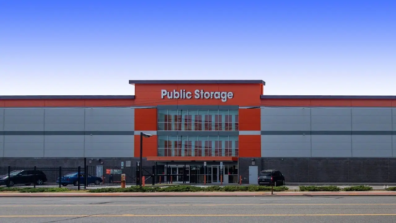 Public Storage, RV storage in Hicksville