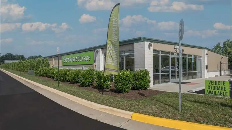 Extra Space Storage, RV storage in Winchester