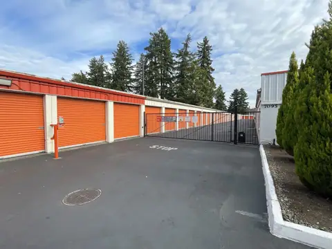 Public Storage photo 2