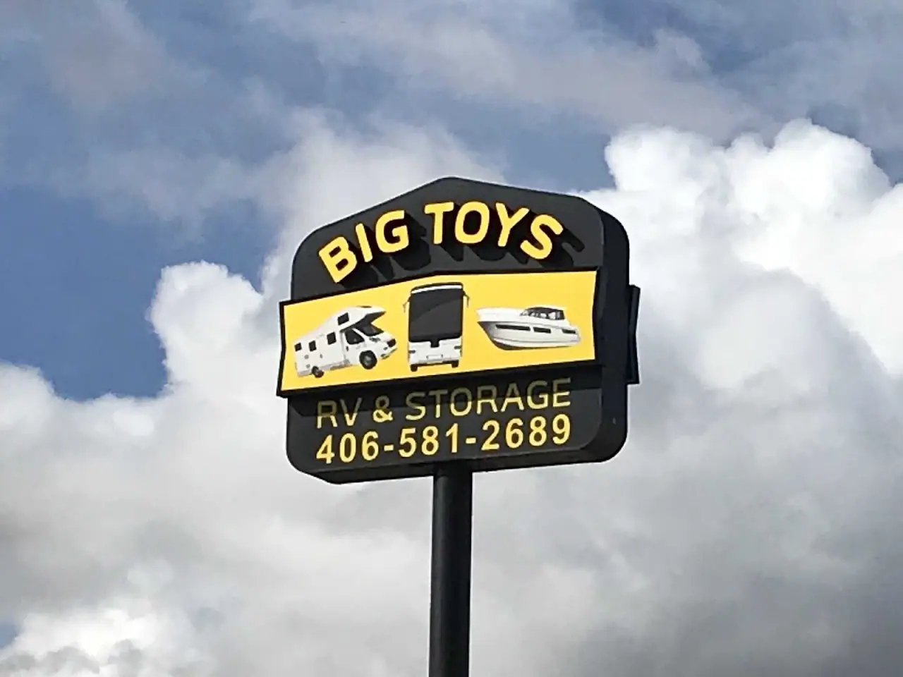 Big Toys RV and Storage, RV storage in Belgrade