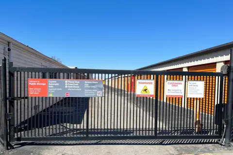 Public Storage photo 2