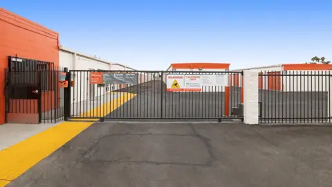 Public Storage photo 2