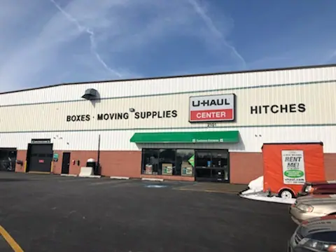Self-Storage at U-Haul, RV storage in Utica