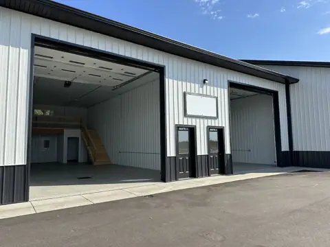 Safe Space Suites & Storage photo 3