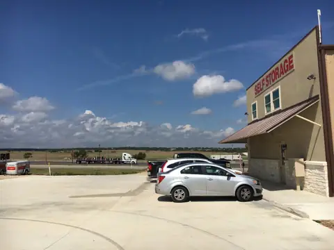 D and R Self Storage Inc. in New Braunfels, TX