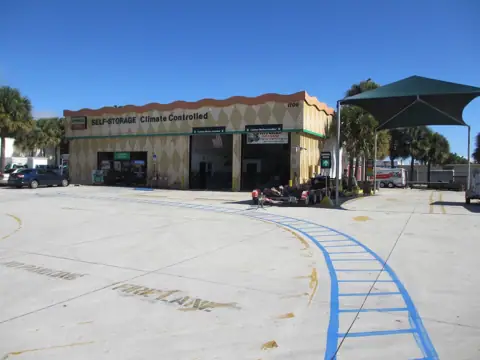 Self-Storage at U-Haul in Margate, FL