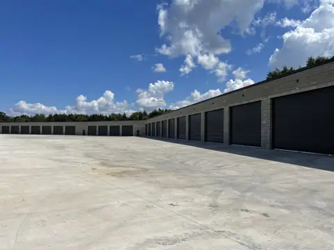 Extreme Storage Bonham photo 2