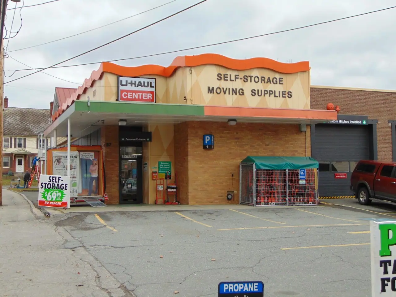 Self-Storage at U-Haul, RV storage in Lebanon
