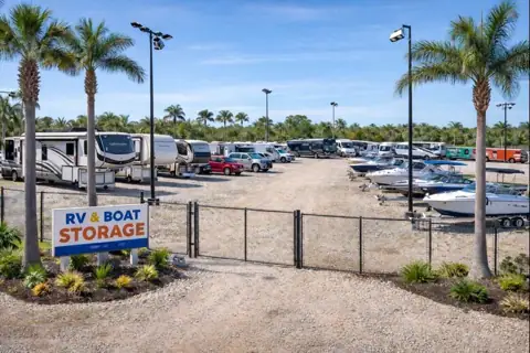 JT's Boats and RVs photo 2