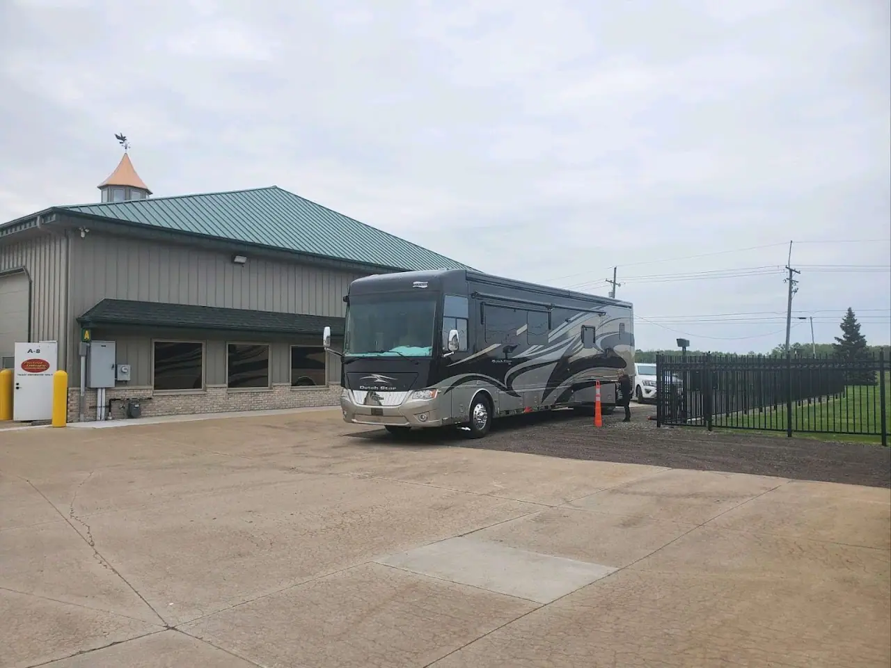 Northpointe Storage Indoor Boat & RV, RV storage in Ira Township