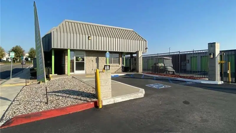 Extra Space Storage, RV storage in Redlands
