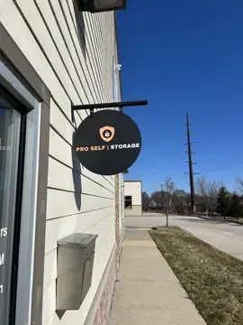 Pro Self Storage in St Francis, WI