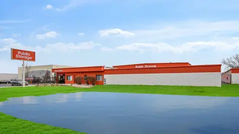 Public Storage in Naperville, IL
