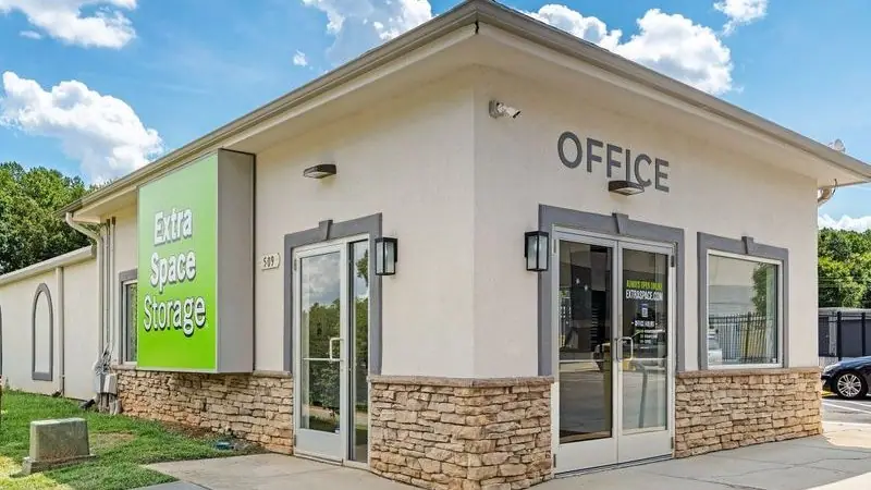 Extra Space Storage, RV storage in Huntersville