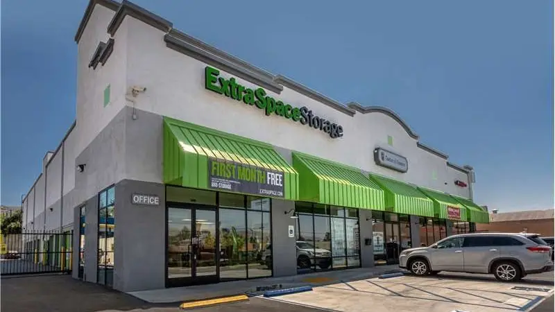 Extra Space Storage, RV storage in Sunland