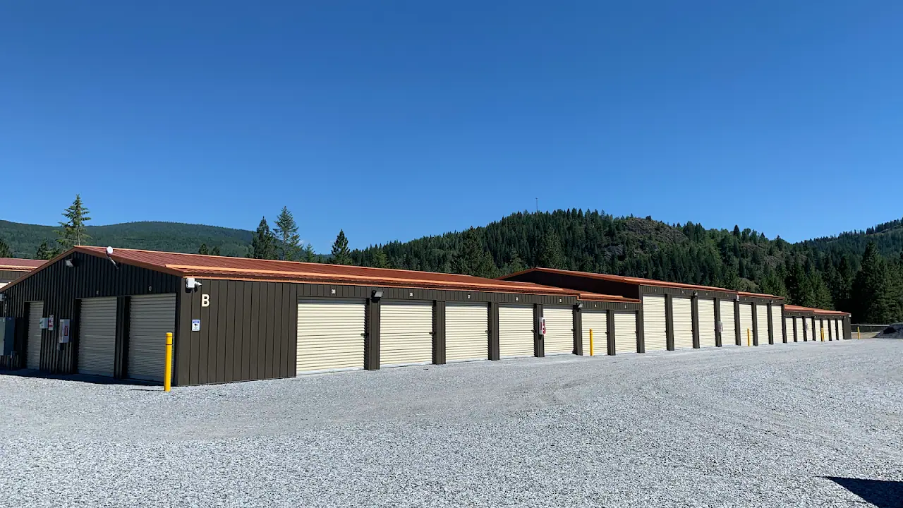 Far North Self Storage WA, RV storage in Northport