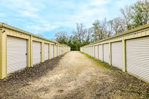 Mini Mall Storage - Conroe TX photo 3