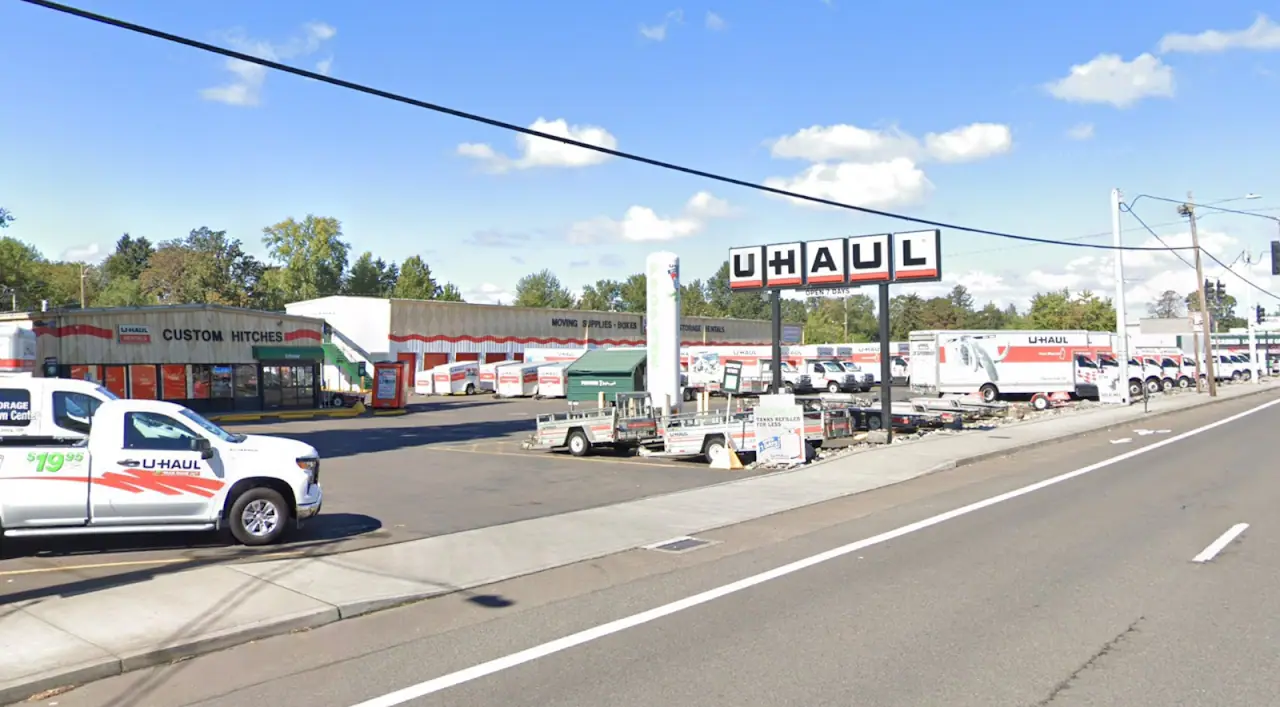Self-Storage at U-Haul, RV storage in Happy Valley