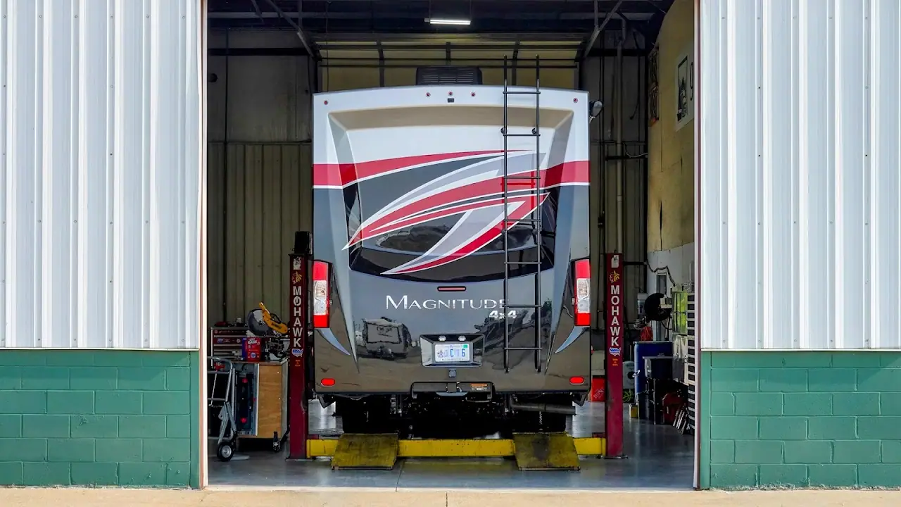 Outrig RV Repairs - Boulder County, RV storage in Longmont