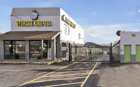 Storage King USA photo 3