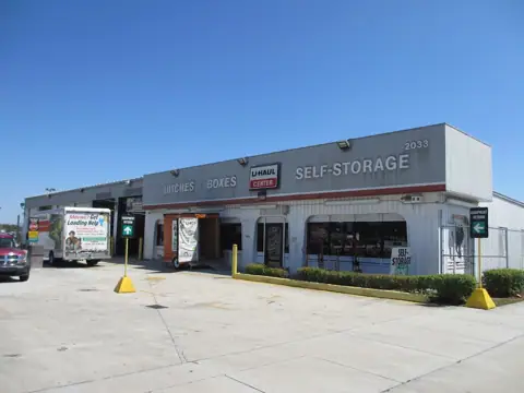 Self-Storage at U-Haul in West Park, FL