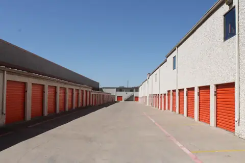 Public Storage in Addison, TX