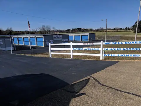 B & D Mini Storage in Coldwater, MS