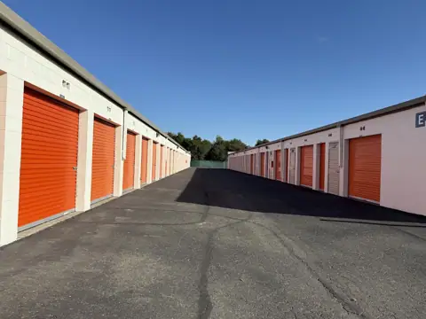 Public Storage photo 2
