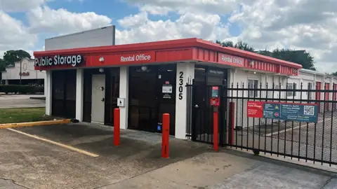 Public Storage in Houston, TX